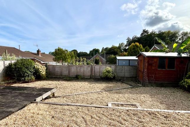 63, Glynswood, Chard photo 2