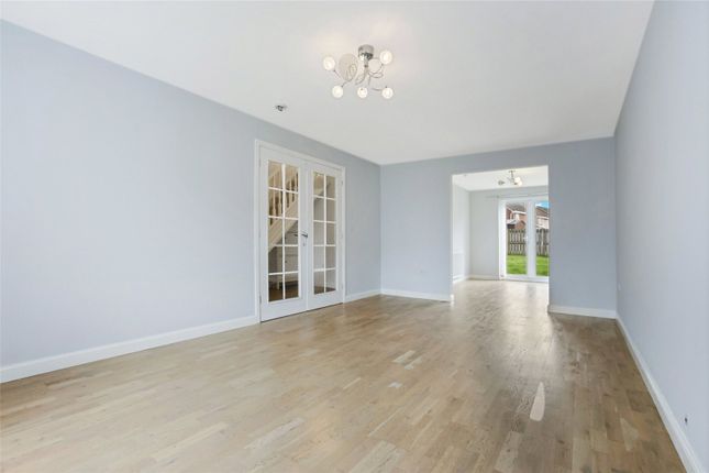 27, Tannin Crescent, East Kilbride photo 2