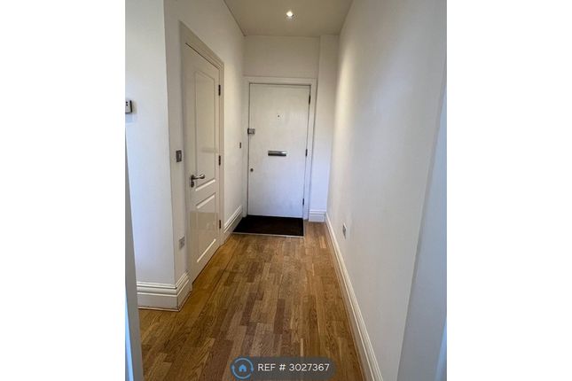 Apartment, Balfour House Forfar Road, London photo 2