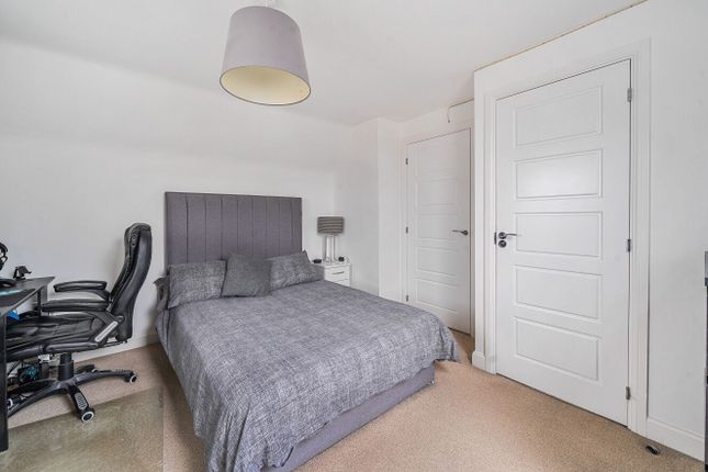 17, Desdemona Way, Brackley photo 4