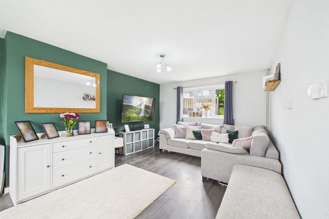 7 Longfield Road, Camelford photo 2
