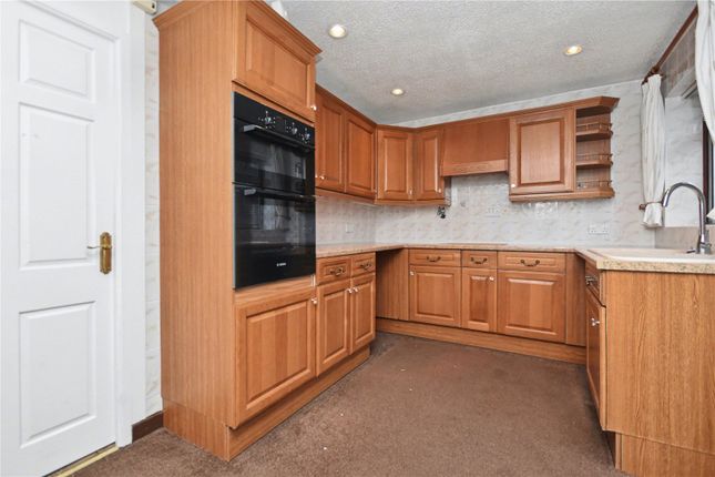 174, Sandgate Drive, Leeds photo 2