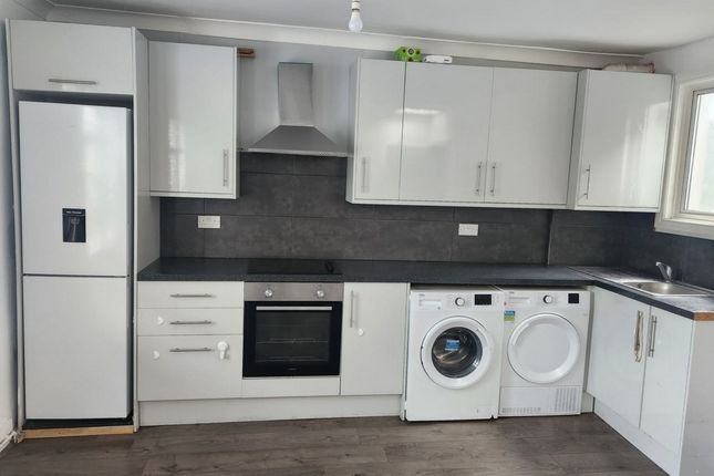 Flat 2 43, Chaplin Road, London photo 4