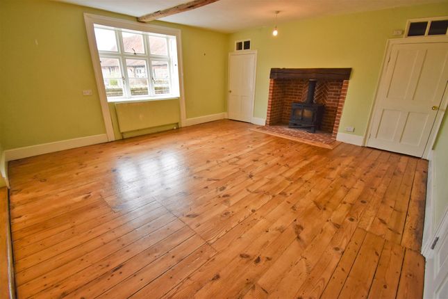 Dining Room.Jpg