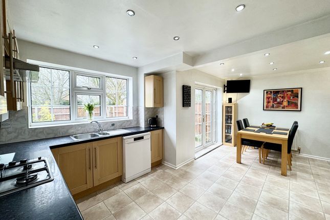 17, Bagstock Avenue, Poynton photo 4