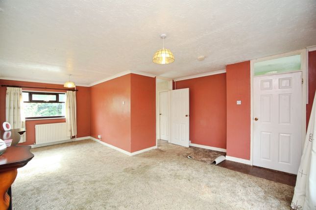 6, Heol Caerlan, Pontypridd photo 3