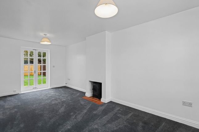 Hewin House, Main Street, Aylesbury photo 3
