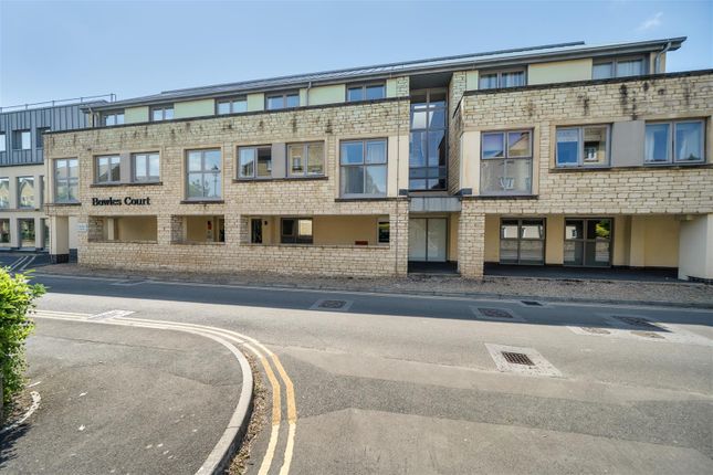 28 Bowles Court, Westmead Lane, Chippenham photo 3