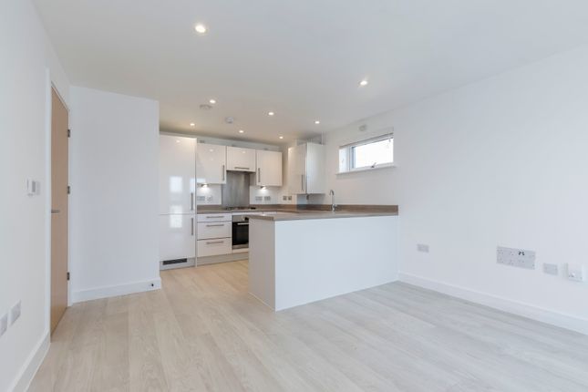5 Duke Of Wellington Court, Fishers Lane, Cheltenham photo 4
