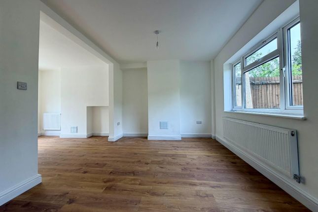 1, Brookside Way, Southampton photo 3