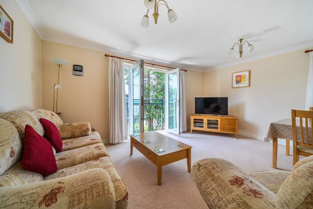Flat 11, Locksley Grange 74 St Marychurch Road, Torquay Devon, Devon photo 2