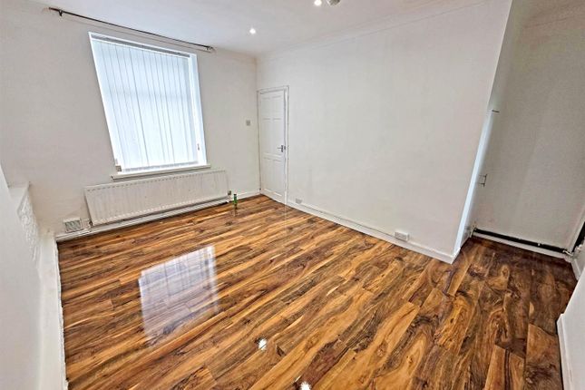 1, Evans Square, Pontypridd photo 2