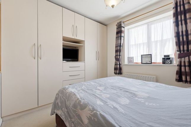 Flat 4, Kings Meadow Court, Waltham Abbey photo 4