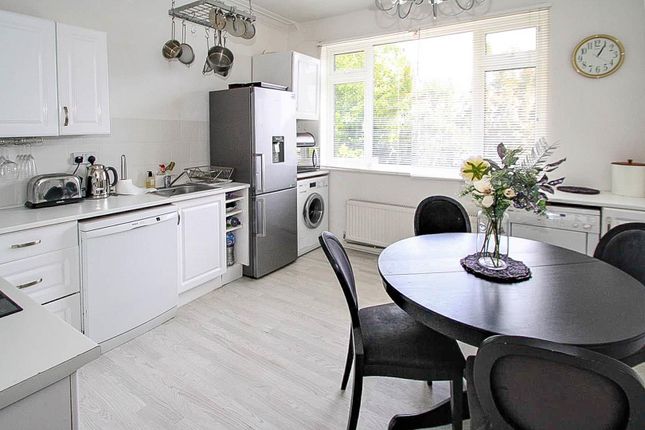 Seaforth Road, Westcliff-On-Sea photo 2