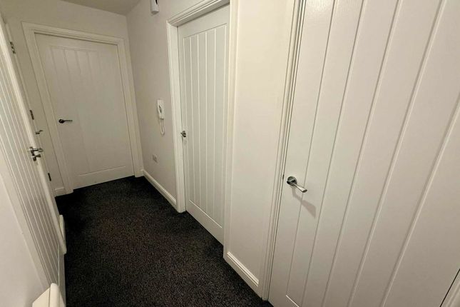 Apartment 20, Scholes Lane, St. Helens photo 3
