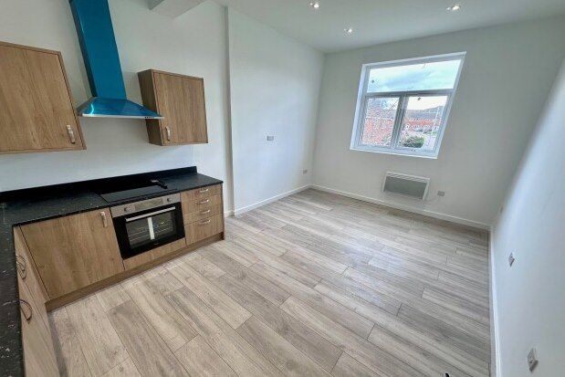 Flat to rent in The Barracks, Leicester