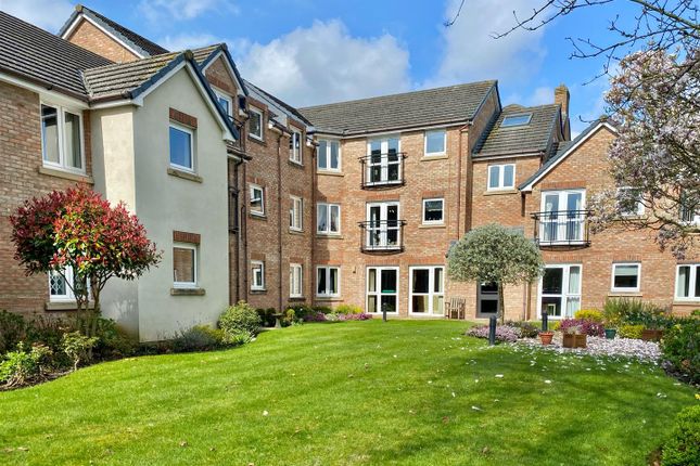 15 Belfry Court, The Village, York photo 2