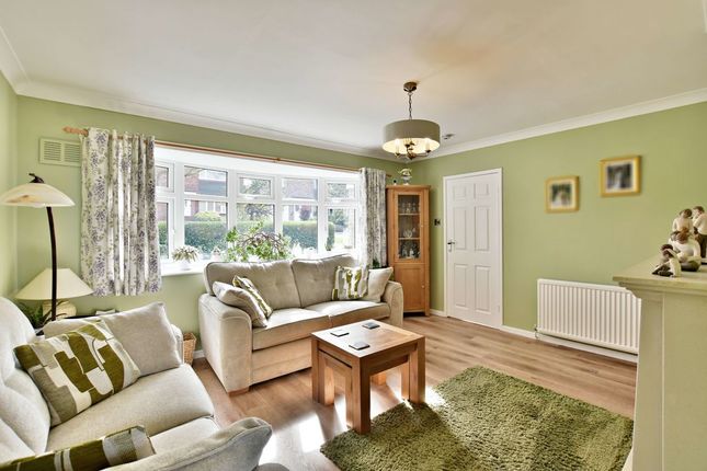 16, Raynton Close, Lincoln photo 3