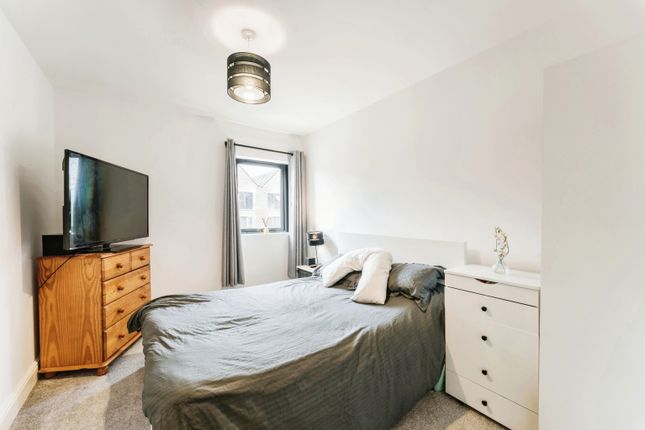 Flat for sale in Whitchurch Lane, Whitchurch, Bristol