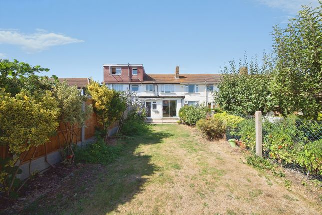 166, Benhurst Avenue, Hornchurch photo 2