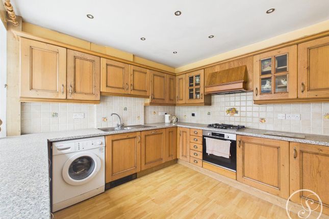 103, Kelmscott Lane, Leeds photo 4