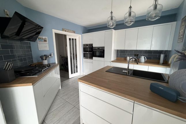 13, Holden Grove, Daventry photo 3
