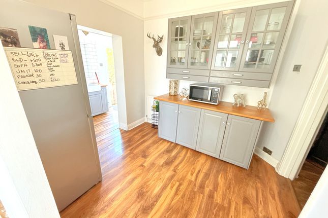 74 Capel Road, Barnet photo 4