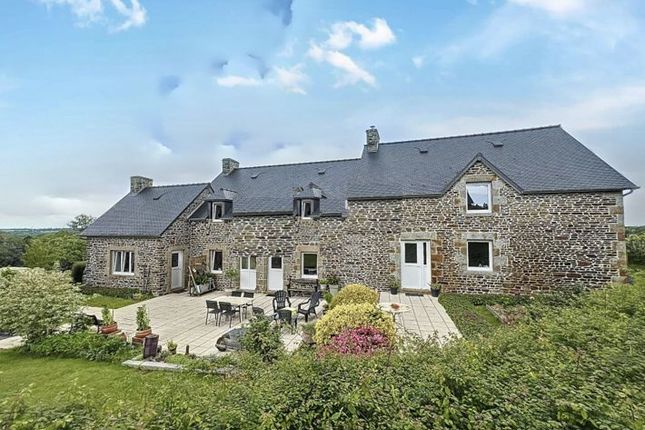 Thumbnail Detached house for sale in Saint-Hilaire-Du-Harcouet, Basse-Normandie, 50730, France