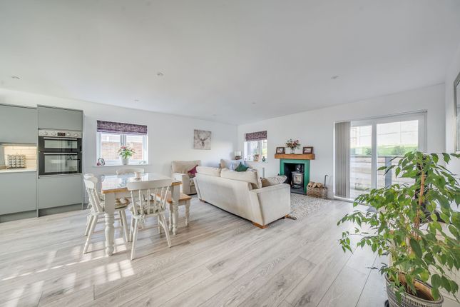 Living Room/Kitchen/Dining Room (4)