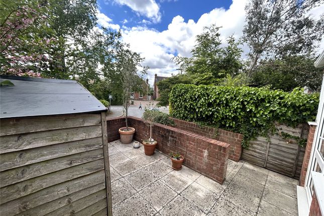 20, Denver Close, Exeter photo 2