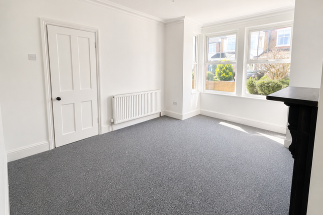 12, Victoria Avenue, Margate photo 2