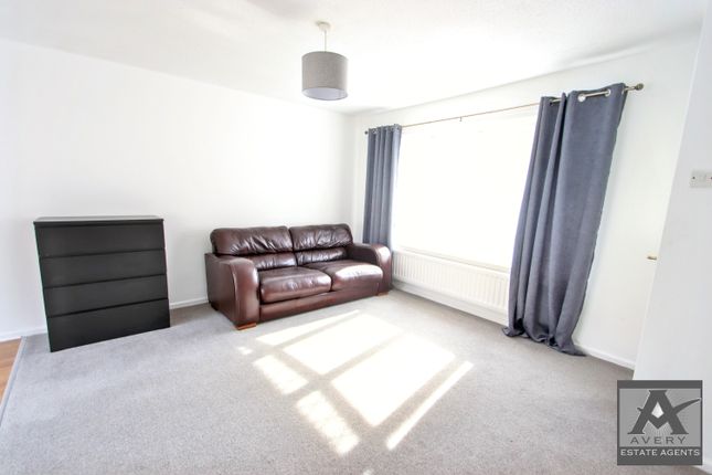 31, Worle Court, Weston-Super-Mare photo 4