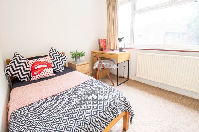 Thumbnail Property to rent in River Street, Gillingham, Kent