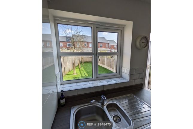 Pilgrim Drive, Altrincham photo 4