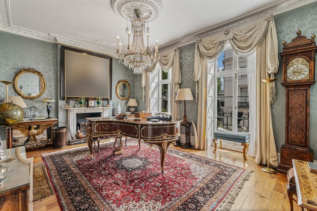3, Wilton Crescent, Belgravia photo 2