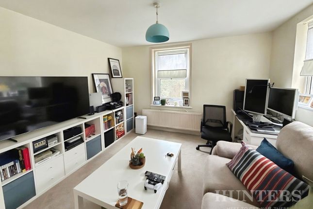 57B, Cedar Road, Sutton photo 2