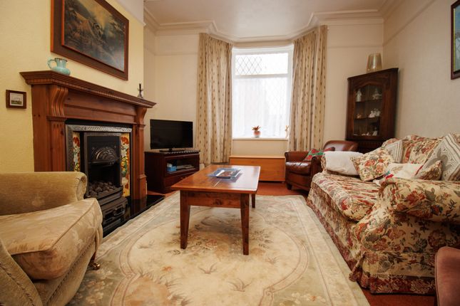 9, Raincliffe Avenue, Filey photo 2
