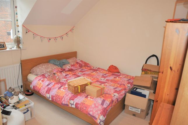 Flat 3, Waterloo Court, Andover photo 4