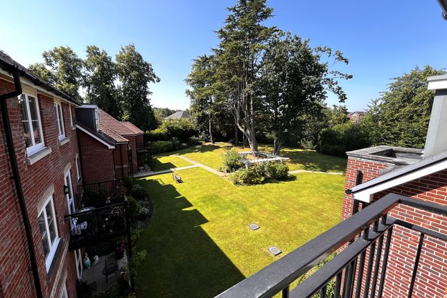 Apt 36, St. Johns Lodge, Altrincham photo 4