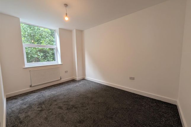Flat 8, 10 Westmede Centre, Winsford Avenue, Coventry photo 5