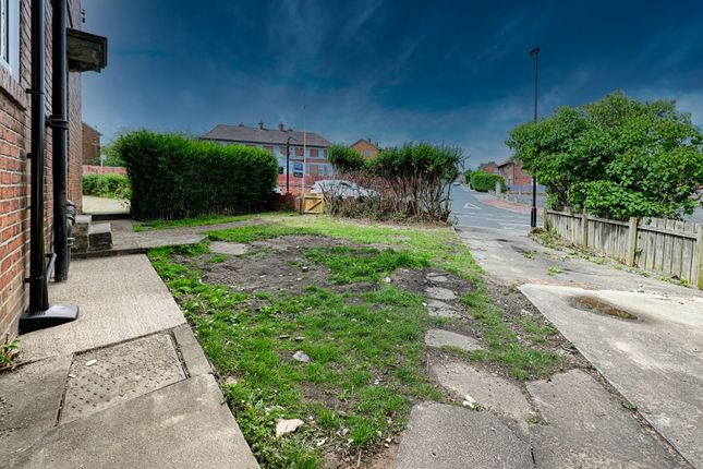 Edgefield Avenue, Newcastle upon Tyne photo 4
