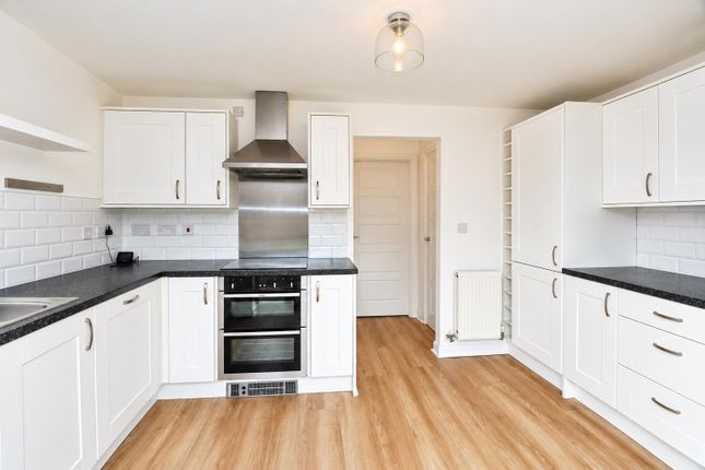 54, Boundary Way, Hull photo 3