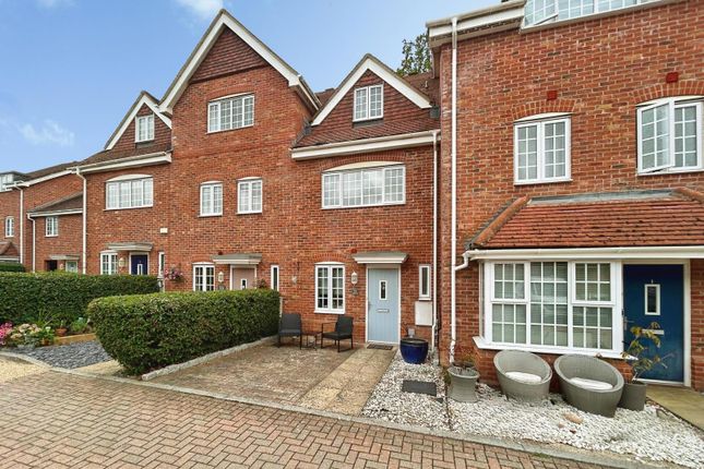 3-bed terraced on 17, Foundry Close, Hampshire, £450,000