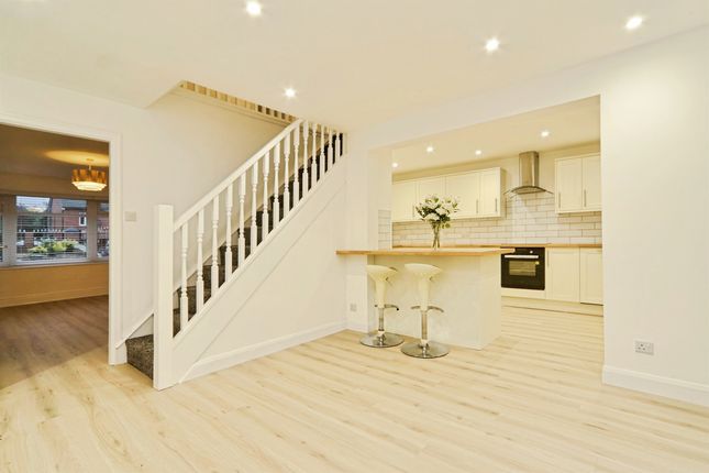 563a, Tong Road, Leeds photo 4