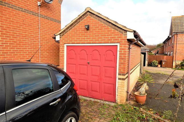 Holmes Close, Rochester photo 3
