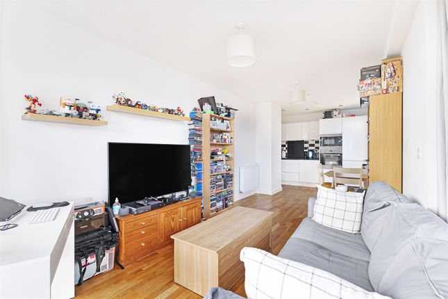 Flat for sale in Altitude Point, Hampden Road