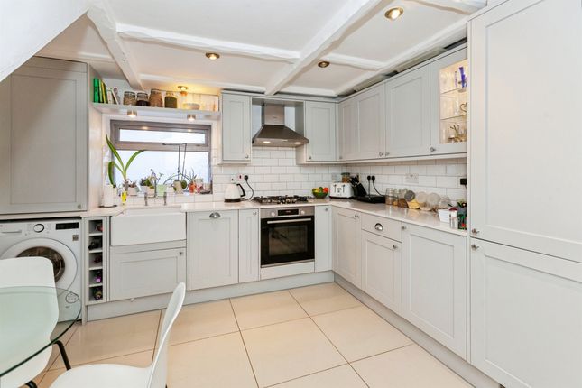 34A, High Street, Slough photo 4