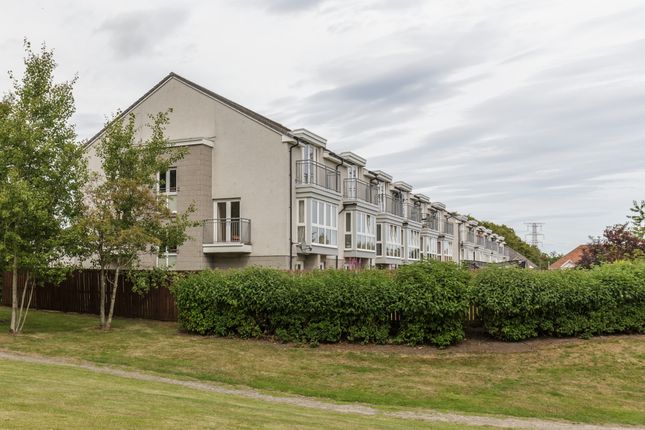 Town house to rent in Woodlands Walk, Cults, Aberdeen