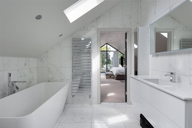 Bed 1 En Suite