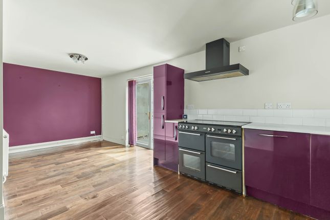 24 Cow Lane,, Havercroft,, Wakefield photo 4